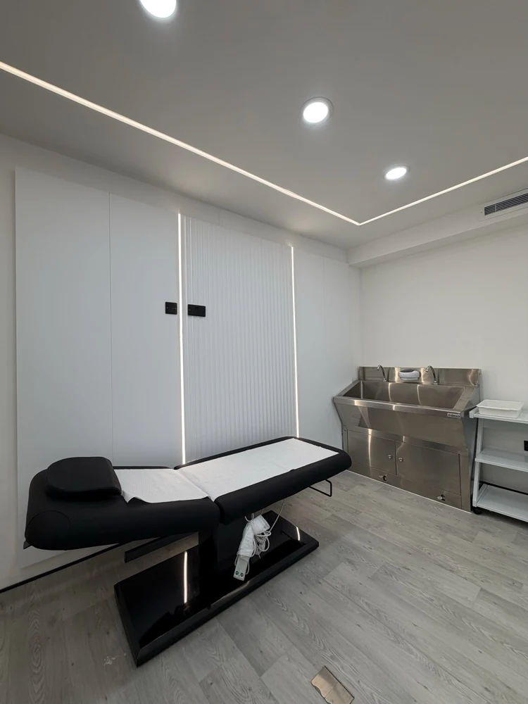 Empty clinical training room at 61 Mansell Street